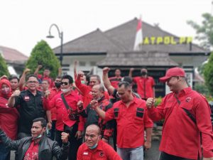 Bendera PDIP Diturunkan, Kader Protes Keras, Akhirnya Clear