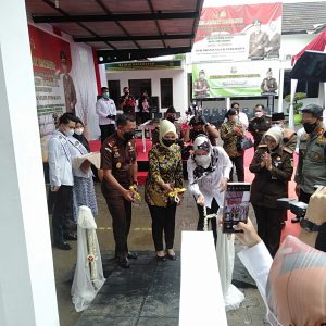 Kajati Jabar Resmikan Klinik Kesehatan