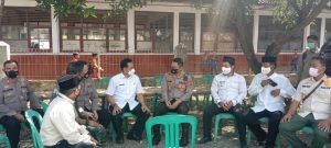 Kapolres Karawang Zoom Meeting dengan Bareskrim Polri di Desa Cicinde Utara