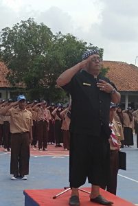Kepsek SMPN 1 Tirtamulya Bimbing Pemantapan Persiapan LCUB