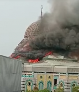 Mesjid Islamic Center Jakut Terbakar