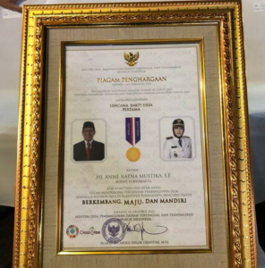 Bupati Purwakarta Raih Dua Penghargaan Sekaligus