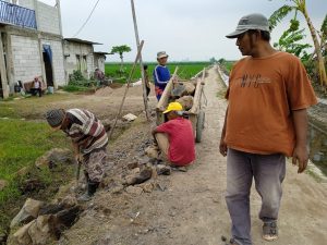 Pemdes Karangsembung Bangun JUT dari Dana Desa
