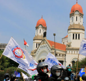 KSPI Desak Gubernur Tetapkan UMK Sesuai Rekomondasi Bupati/ Walikota