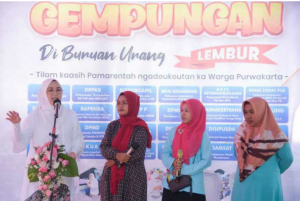 Peduli Pendidikan, Pemkab Purwakarta Berikan 25 Unit Komputer