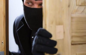 Nekat Mencuri, Pegawai Toko Akhirnya Dibui