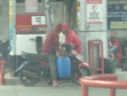 Wow Keren, SPBU di Sukatani Langgar Aturan, Layani Pembeli Solar Gunakan Jerigen