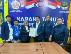 Sah Karang Taruna Kabupaten Karawang Masa Bakti 2024-2029 mendapatkan SK Pengesahan dari Karang Taruna Provinsi Jawa Barat