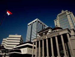 Christian Adrianus Sihite Uji Ketentuan Rangkap Jabatan Polisi dalam UU Polri