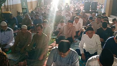 Salat Ied di PCM Lemahabang Dipadati Jamaah, Muhammadiyah Tegaskan Nilai Kebersamaan