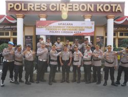 Kapolres Cirebon Kota Apresiasi Pengabdian Dua Personel dalam Upacara Kenaikan Pangkat