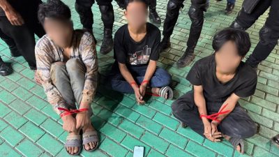 Brimob Polda Metro Jaya Amankan Tiga Pelaku Perampasan di Tomang