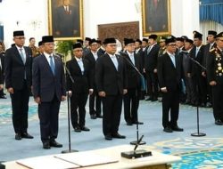 Prabowo Reshuffle Kabinet Merah Putih: Lantik 18 Pejabat Baru, Dudung Menko Polkam hingga Suyudi Kapolri