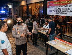 Persempit Peredaran Narkoba, Polres Purwakarta Gelar Razia Gabungan dan Tes Urine